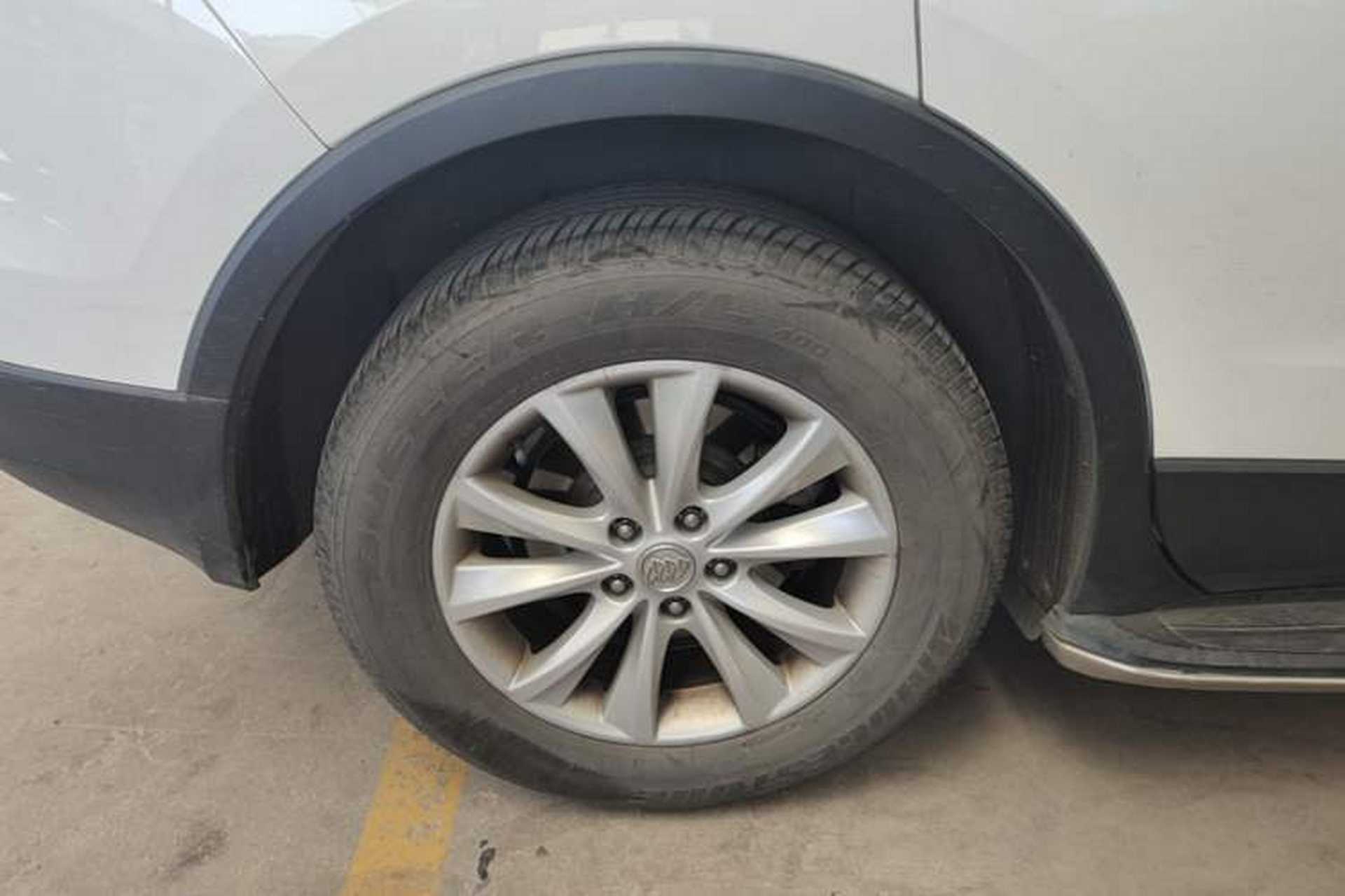 Used Buick Envision 2016 28T Four-Wheel Drive Elite Version Right Rear Wheel Hub
