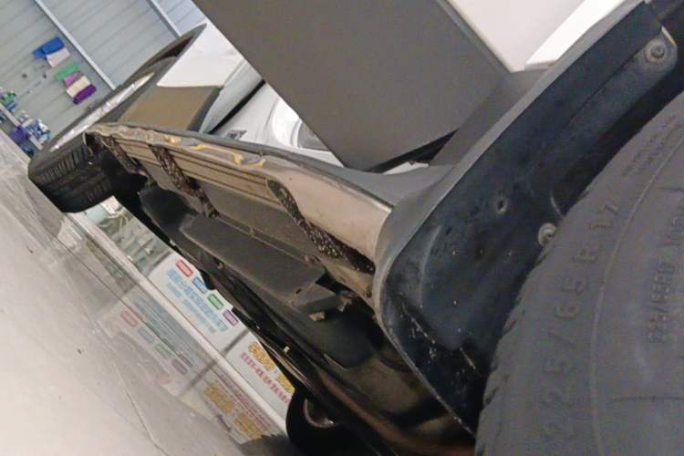 Used Buick Envision 2016 20T Two-Wheel-Drive Elite Model Right Side Sill