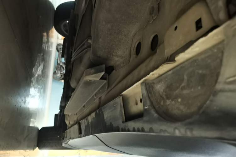 Used Buick Envision 2016 20T Two-Wheel-Drive Elite Model Right Side Sill