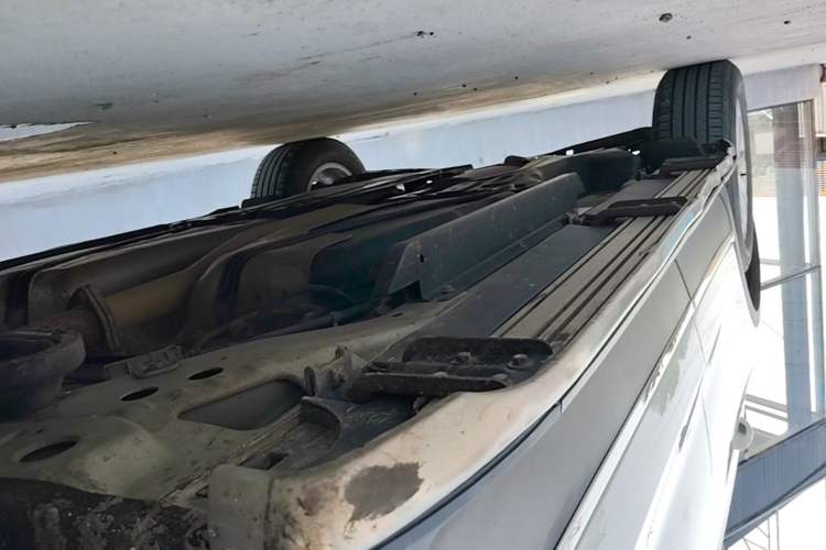 Used Buick Envision 2016 20T Two-Wheel-Drive Elite Model Right Side Sill