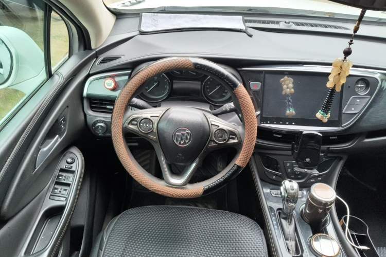 Used Buick Envision 2016 20T Two-Wheel Drive Leading Version Steering Wheel