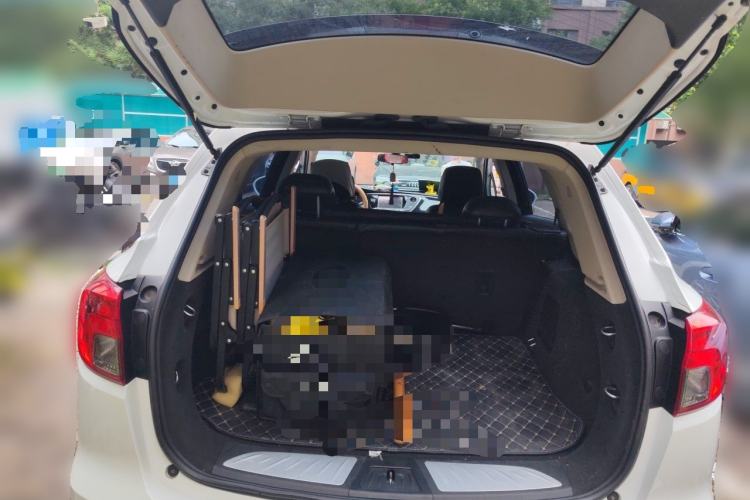 Used Buick Envision 2016 20T Two-Wheel-Drive Elite Model Trunk