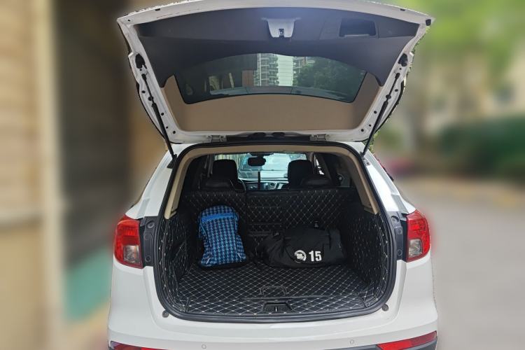 Used Buick Envision 2016 20T Two-Wheel Drive Leading Version Trunk