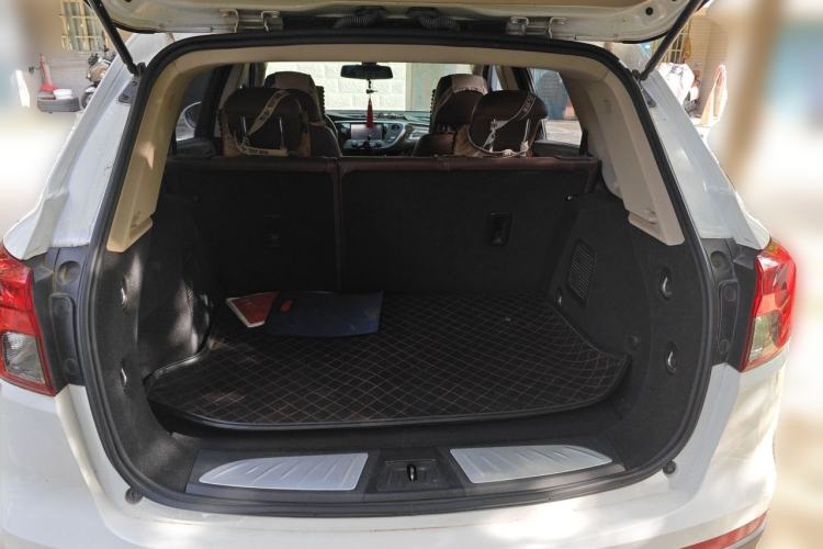 Used Buick Envision 2016 20T Two-Wheel-Drive Elite Model Trunk