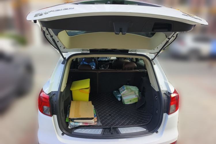 Used Buick Envision 2016 20T Two-Wheel-Drive Elite Model Trunk