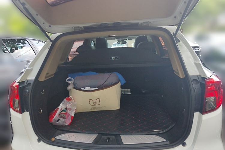 Used Buick Envision 2016 20T Two-Wheel-Drive Elite Model Trunk