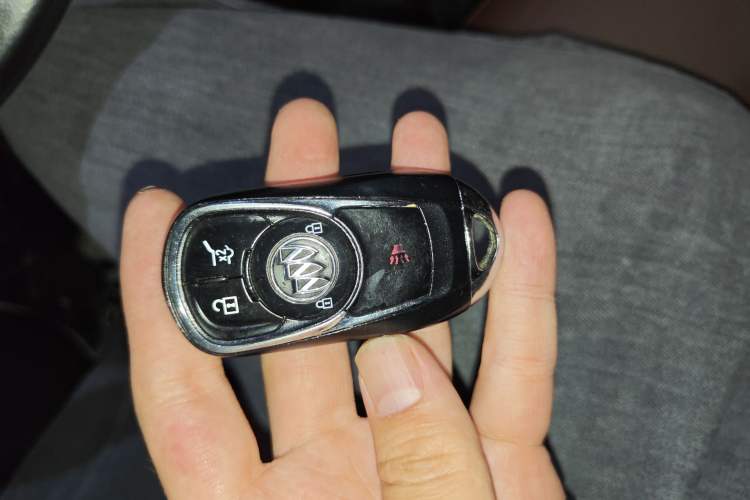 Used Buick Envision 2016 28T Four-Wheel Drive Elite Version Vehicle Key