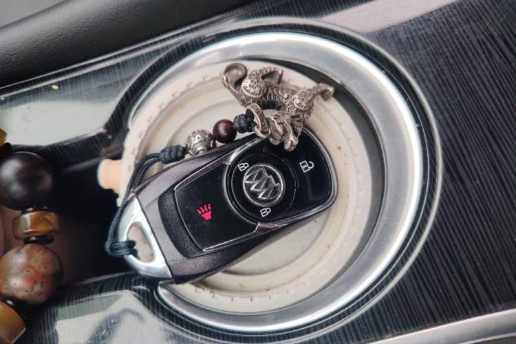 Used Buick Envision 2016 20T Two-Wheel-Drive Elite Model Vehicle Key