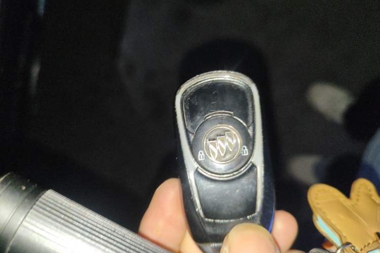 Used Buick Envision 2016 20T Two-Wheel Drive Leading Version Vehicle Key