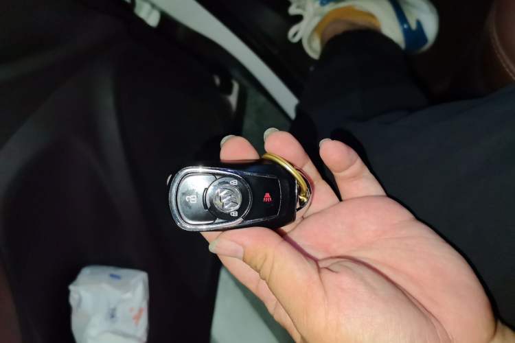 Used Buick Envision 2016 20T Two-Wheel-Drive Elite Model Vehicle Key