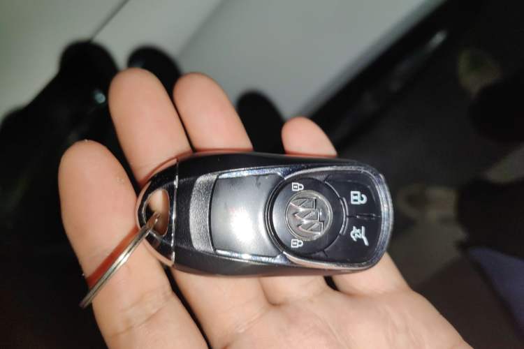 Used Buick Envision 2016 28T Four-Wheel Drive Luxury Model Vehicle Key