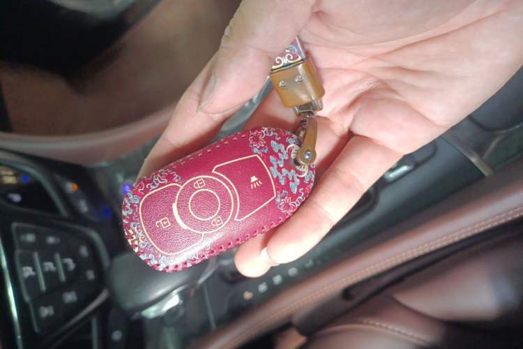 Used Buick Envision 2016 20T Two-Wheel-Drive Elite Model Vehicle Key