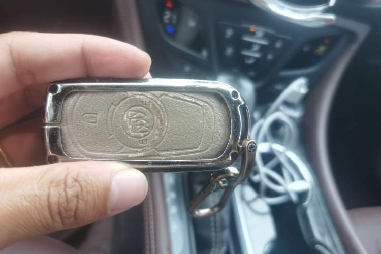 Used Buick Envision 2016 20T Two-Wheel-Drive Elite Model Vehicle Key