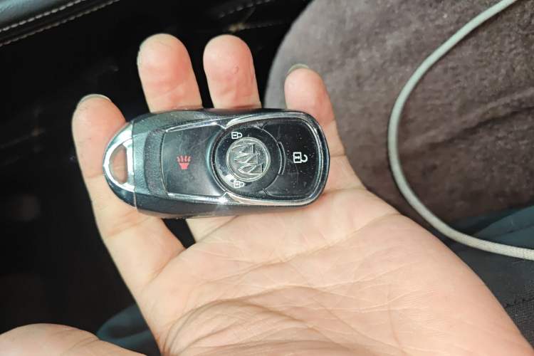 Used Buick Envision 2016 20T Two-Wheel Drive Leading Version Vehicle Key