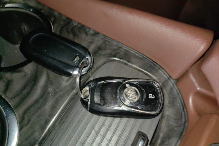 Used Buick Envision 2016 20T Four-Wheel Drive Elite Model Vehicle Key