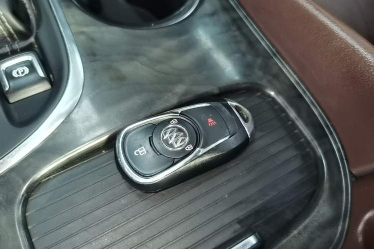 Used Buick Envision 2016 20T Two-Wheel-Drive Elite Model Vehicle Key
