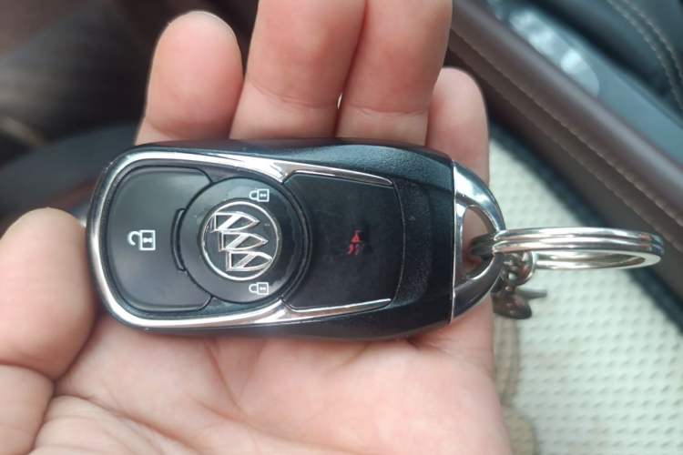 Used Buick Envision 2016 20T Two-Wheel-Drive Elite Model Vehicle Key