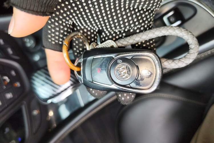 Used Buick Envision 2016 20T Two-Wheel Drive Leading Version Vehicle Key