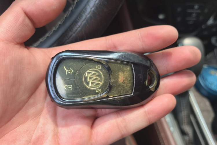 Used Buick Envision 2016 28T Four-Wheel Drive Luxury Model Vehicle Key