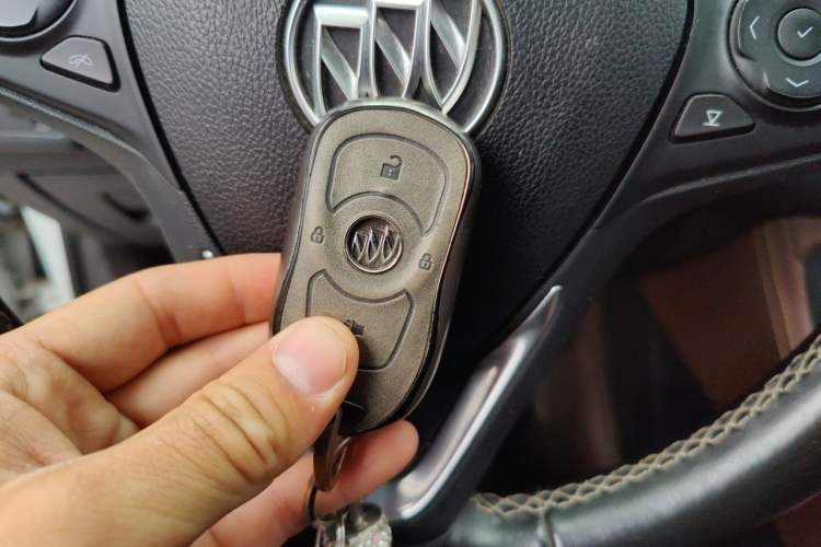 Used Buick Envision 2016 28T Four-Wheel Drive Elite Version Vehicle Key