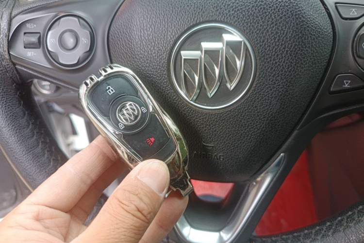 Used Buick Envision 2016 20T Two-Wheel Drive Leading Version Vehicle Key