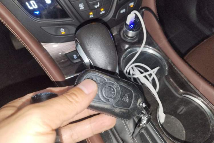 Used Buick Envision 2016 28T Four-Wheel Drive Elite Version Vehicle Key
