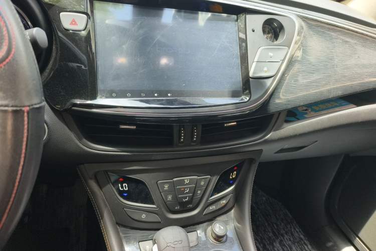 Used Buick Envision 2016 20T Two-Wheel Drive Leading Version Audio And AC Panel