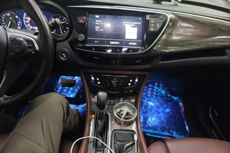 Used Buick Envision 2016 28T All-Wheel-Drive All-Terrain Sport Flagship Edition Audio And AC Panel