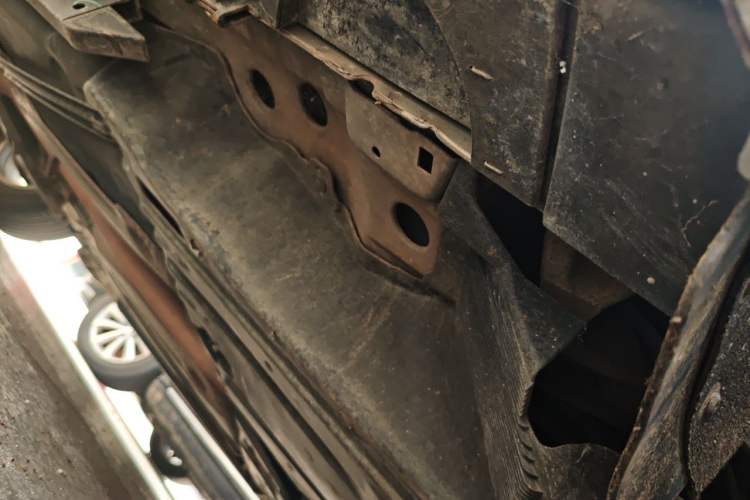 Used Buick Envision 2016 20T Two-Wheel-Drive Elite Model Chassis Rear Left