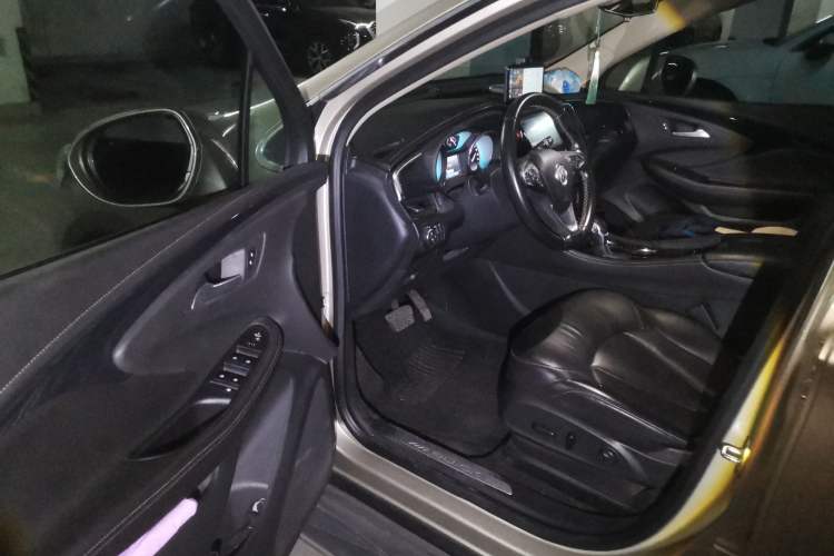 Used Buick Envision 2016 20T Two-Wheel-Drive Elite Model Driver Seat