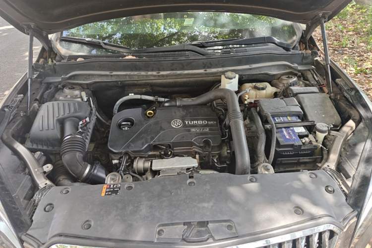 Used Buick Envision 2016 20T Two-Wheel Drive Leading Version Engine Bay