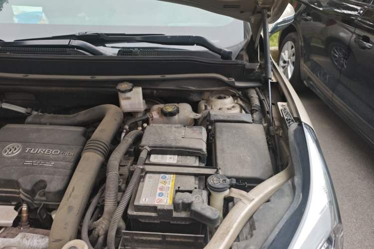Used Buick Envision 2016 20T Two-Wheel Drive Leading Version Engine Bay Left