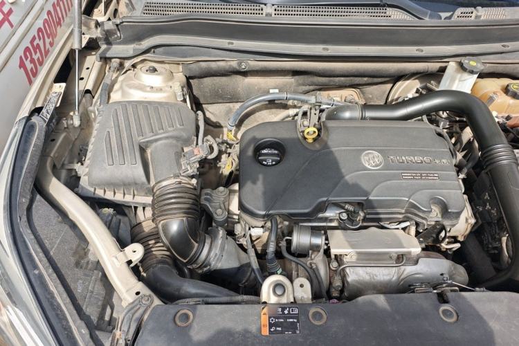 Used Buick Envision 2016 20T Four-Wheel Drive Elite Model Engine Bay Right