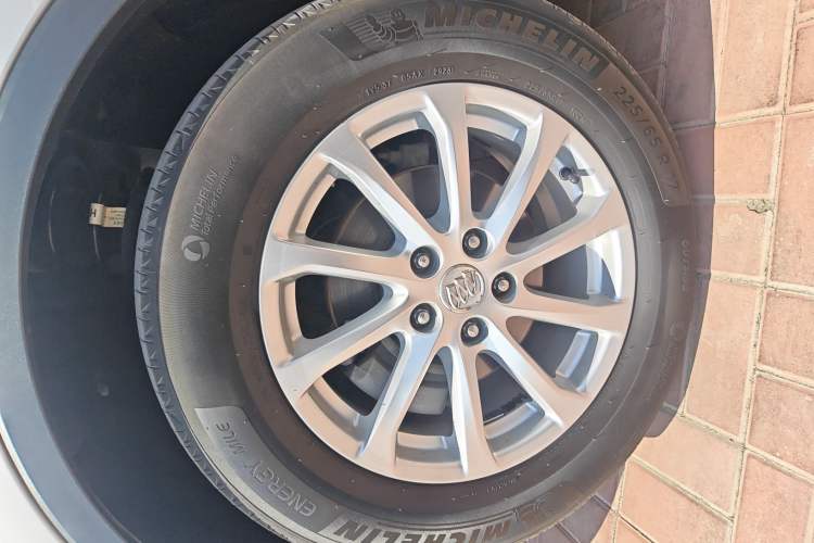 Used Buick Envision 2016 20T Two-Wheel-Drive Elite Model Exterior 5