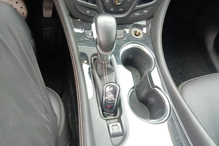 Used Buick Envision 2016 20T Two-Wheel-Drive Elite Model Gear Lever
