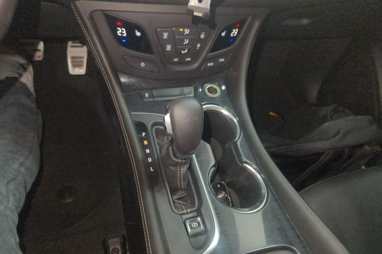 Used Buick Envision 2016 20T Two-Wheel-Drive Elite Model Gear Lever