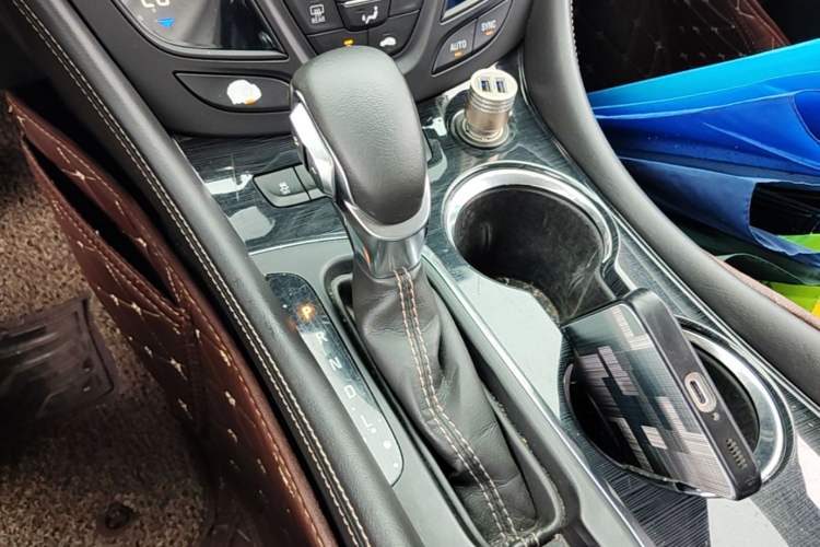 Used Buick Envision 2016 28T Four-Wheel Drive Elite Version Gear Lever