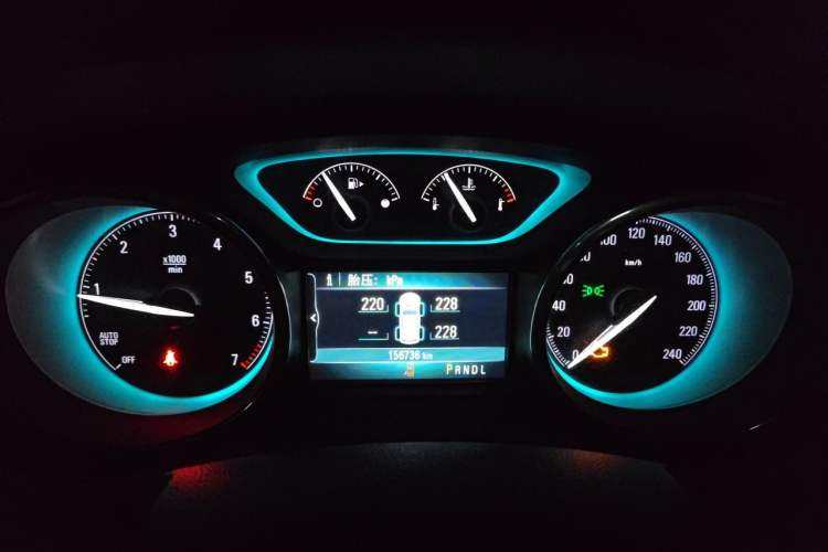 Used Buick Envision 2016 20T Two-Wheel Drive Leading Version Instrument Cluster