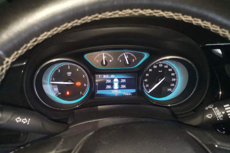 Used Buick Envision 2016 20T Two-Wheel-Drive Elite Model Instrument Cluster