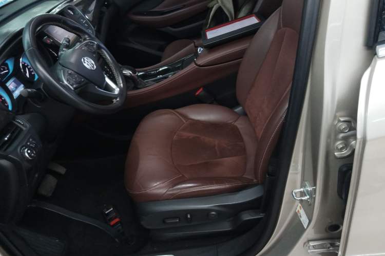Used Buick Envision 2016 20T Two-Wheel-Drive Elite Model Left Front Seat