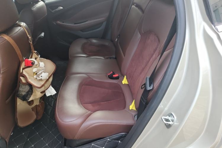Used Buick Envision 2016 20T Two-Wheel-Drive Elite Model Left Rear Seat