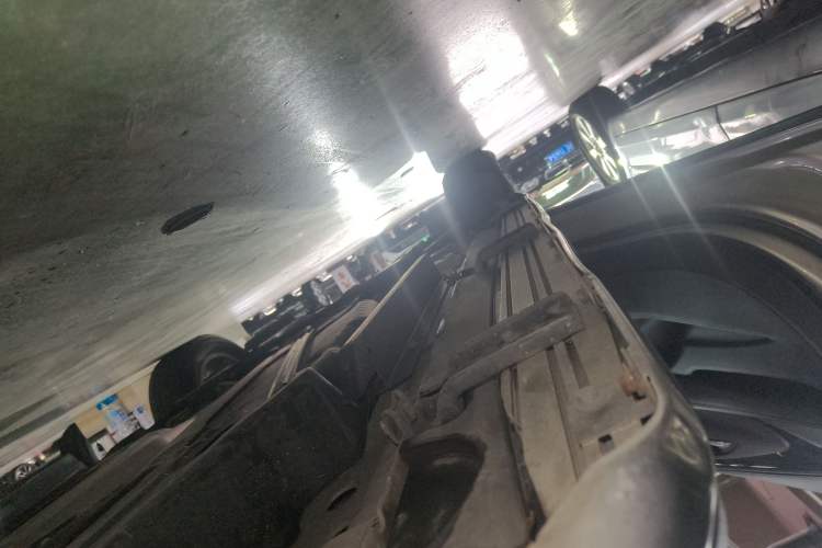 Used Buick Envision 2016 20T Two-Wheel-Drive Elite Model Left Side Sill