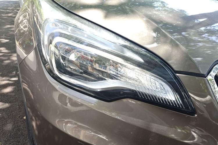 Used Buick Envision 2016 20T Two-Wheel Drive Leading Version Right Front Headlight