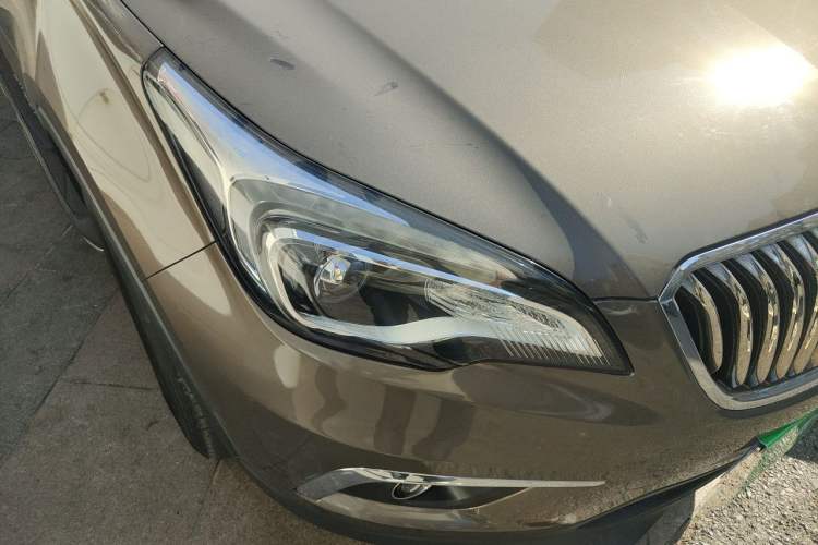 Used Buick Envision 2016 20T Two-Wheel-Drive Elite Model Right Front Headlight