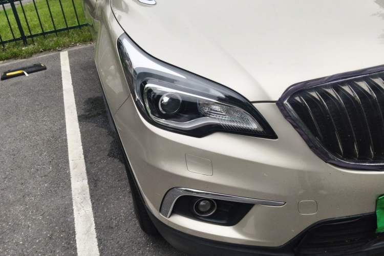 Used Buick Envision 2016 28T Four-Wheel Drive Elite Version Right Front Headlight