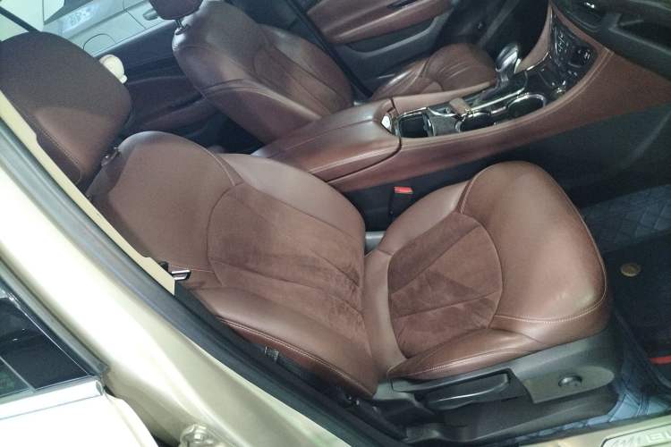 Used Buick Envision 2016 28T Four-Wheel Drive Elite Version Right Front Seat