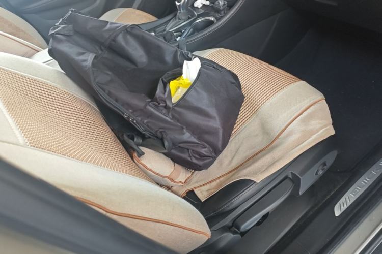 Used Buick Envision 2016 20T Two-Wheel-Drive Elite Model Right Front Seat