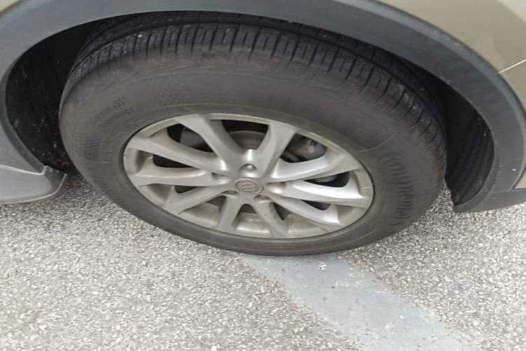 Used Buick Envision 2016 20T Two-Wheel-Drive Elite Model Right Front Wheel Hub