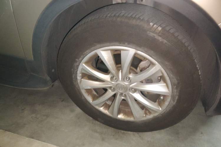 Used Buick Envision 2016 28T Four-Wheel Drive Luxury Model Right Front Wheel Hub
