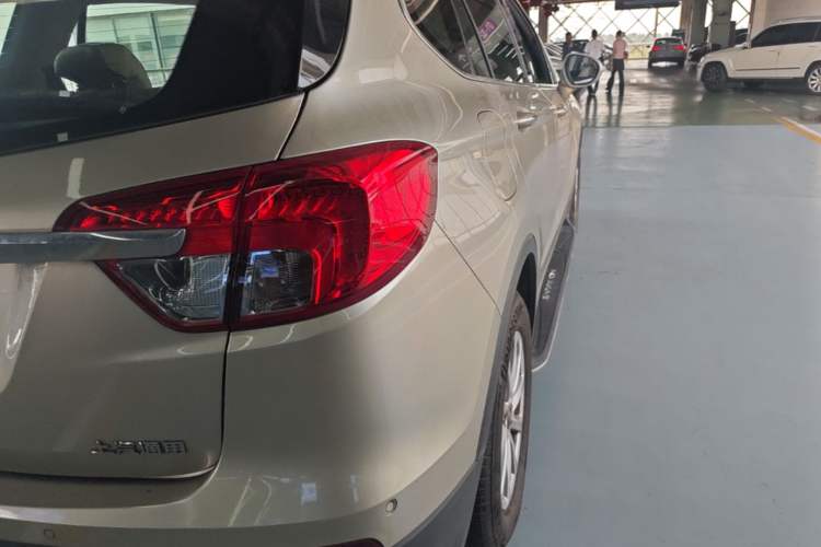 Used Buick Envision 2016 20T Two-Wheel-Drive Elite Model Right Rear Taillight